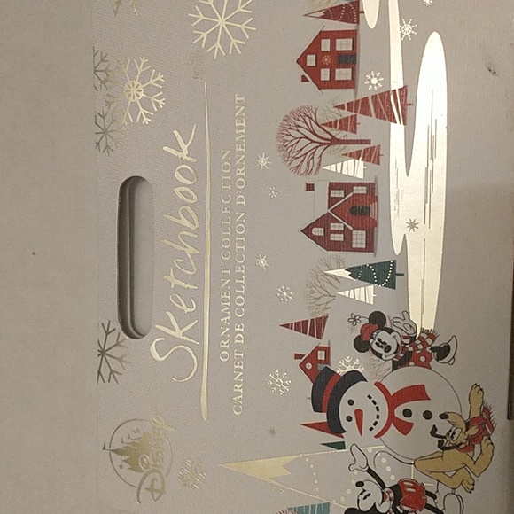 Disney Collection 2019 - Picture 2 of 3